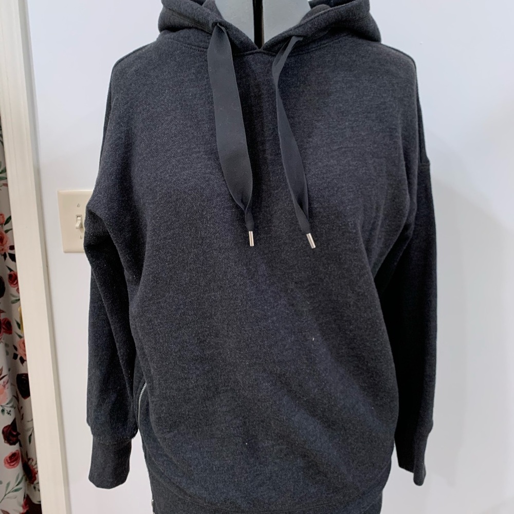 XS Aerie Charcoal Gray Sweatshirt